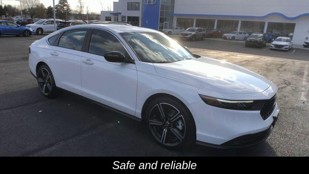 new 2025 Honda Accord Hybrid car, priced at $35,305