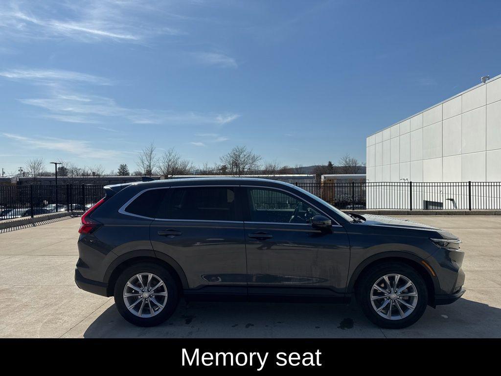 used 2025 Honda CR-V car, priced at $31,898