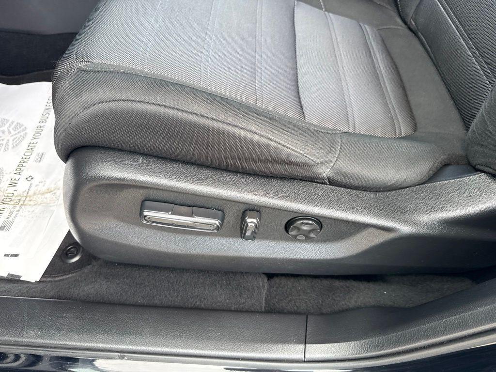 used 2021 Honda CR-V car, priced at $26,025