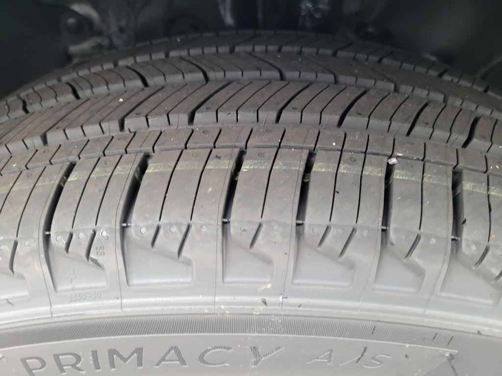 new 2026 Honda CR-V Hybrid car, priced at $44,155