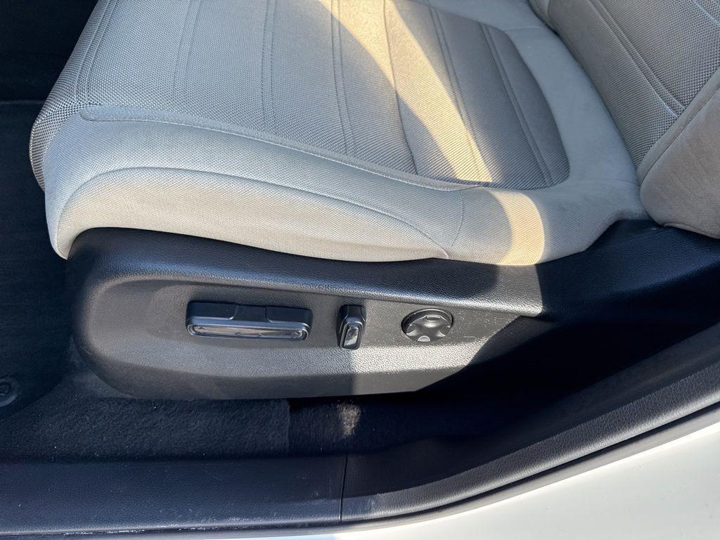 used 2021 Honda CR-V car, priced at $26,463