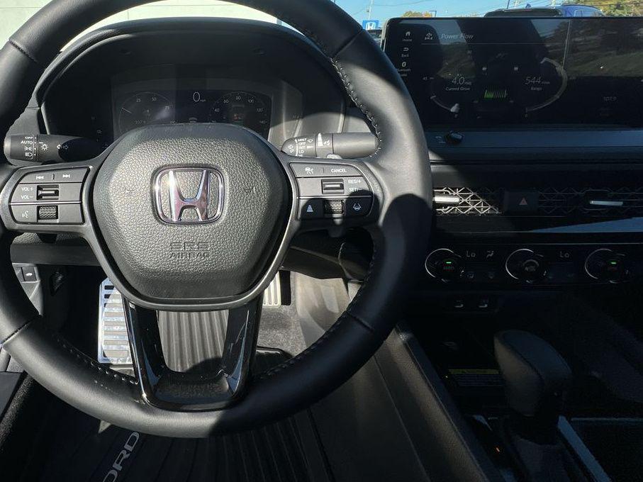 new 2025 Honda Accord Hybrid car, priced at $37,025