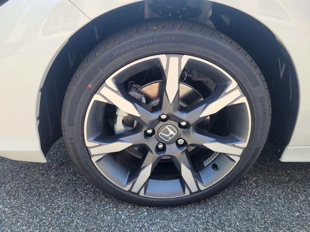 new 2026 Honda Civic Hybrid car, priced at $33,945