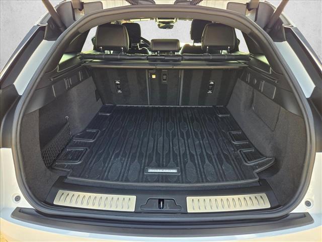 used 2022 Land Rover Range Rover Velar car, priced at $38,410