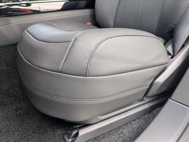 new 2025 Land Rover Range Rover car, priced at $147,580