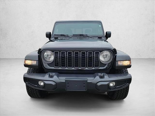 used 2025 Jeep Gladiator car, priced at $36,470