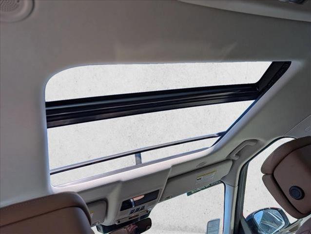 used 2025 Land Rover Discovery car, priced at $65,880