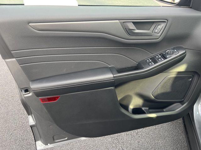 new 2026 Ford Escape car, priced at $23,463