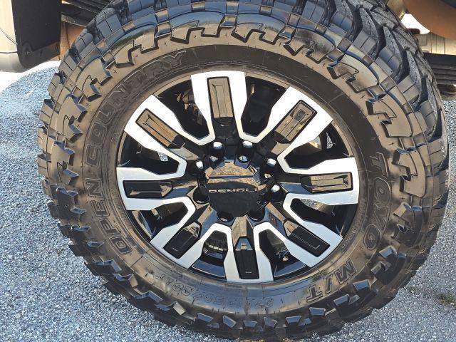 used 2025 GMC Sierra 2500 car, priced at $81,000