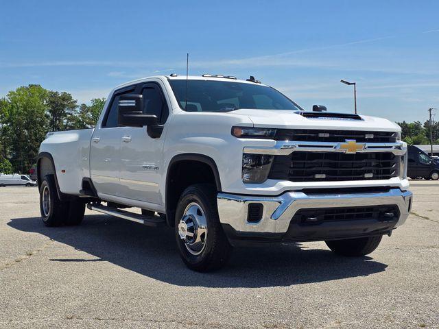 used 2024 Chevrolet Silverado 3500 car, priced at $54,990
