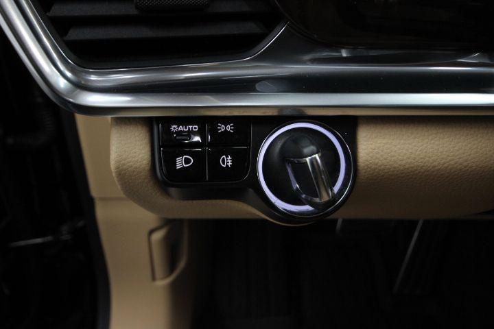 used 2018 Porsche Panamera car, priced at $39,995