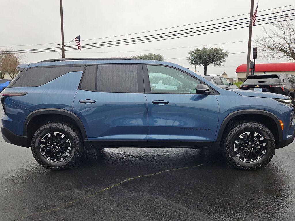 new 2026 Chevrolet Traverse car, priced at $50,895