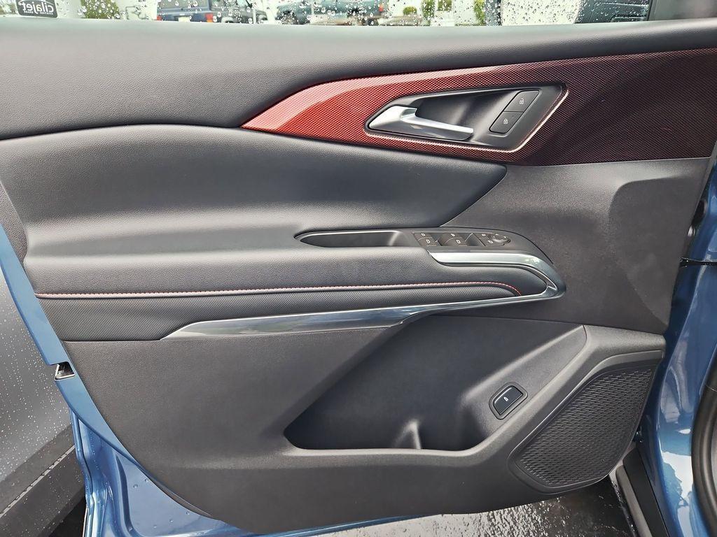 new 2026 Chevrolet Traverse car, priced at $50,895