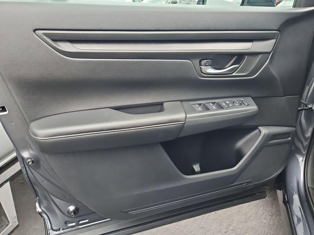 used 2025 Honda CR-V car, priced at $33,967