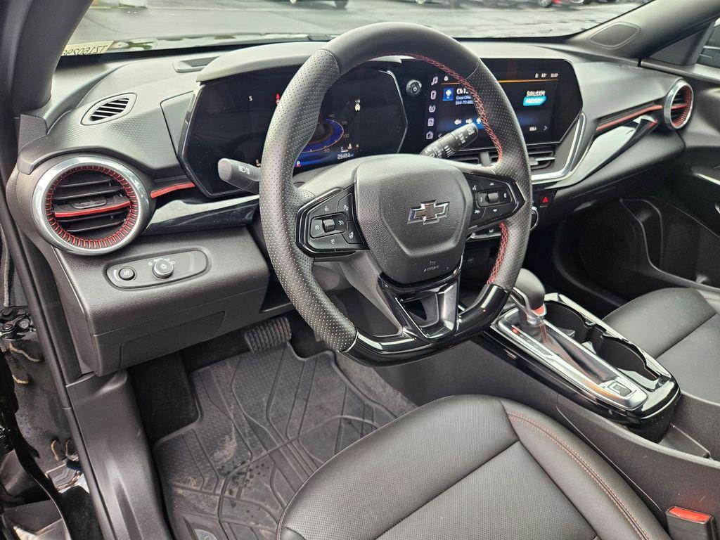 used 2025 Chevrolet Trax car, priced at $23,968