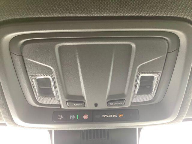 new 2025 GMC Sierra 1500 car, priced at $42,999