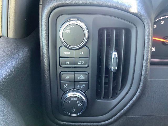 new 2025 GMC Sierra 1500 car, priced at $43,244