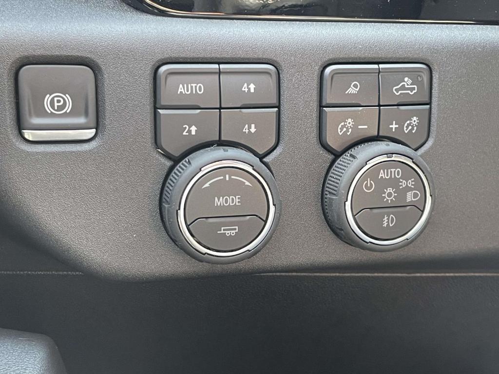 new 2025 Chevrolet Silverado 2500 car, priced at $77,094