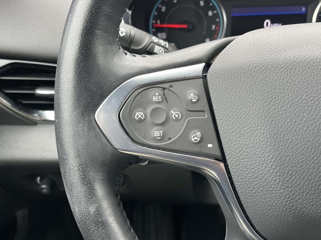 used 2022 Chevrolet Traverse car, priced at $25,192