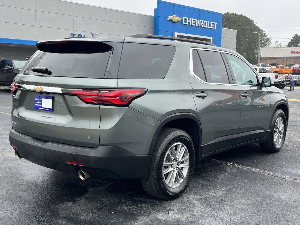 used 2022 Chevrolet Traverse car, priced at $25,192