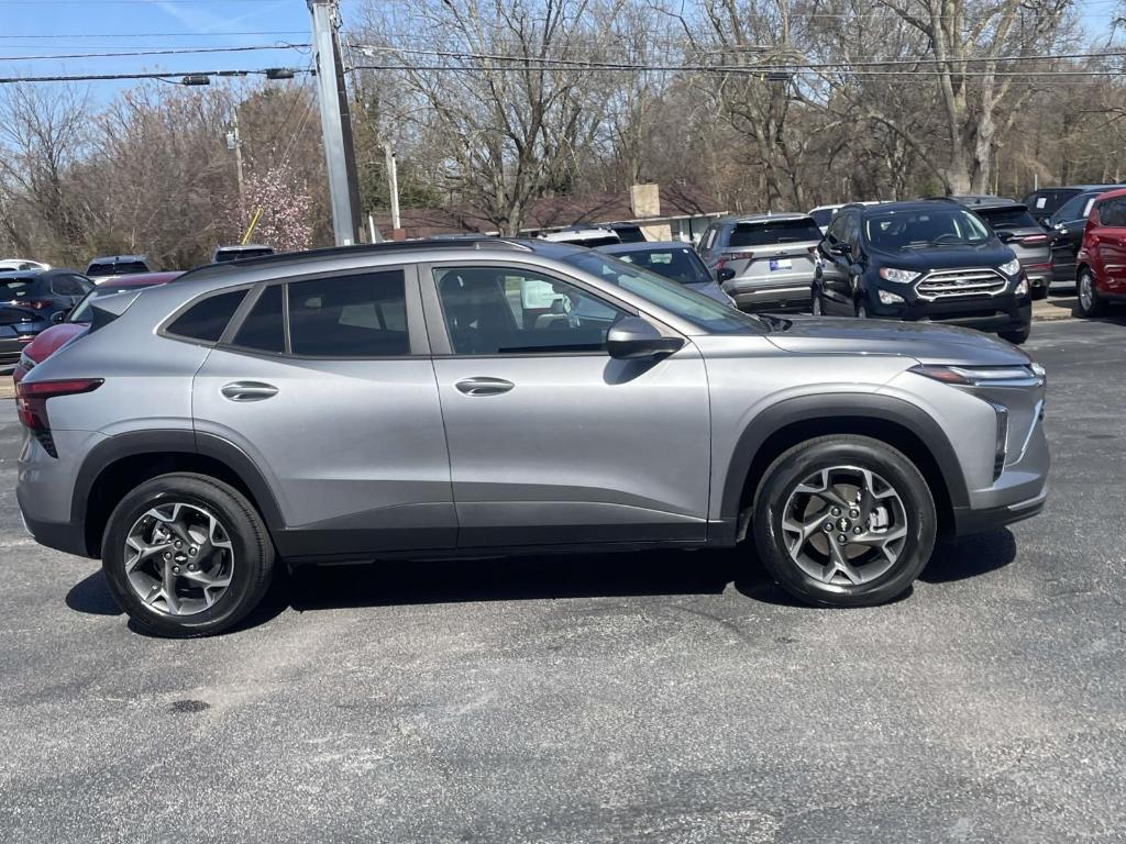 used 2024 Chevrolet Trax car, priced at $21,175