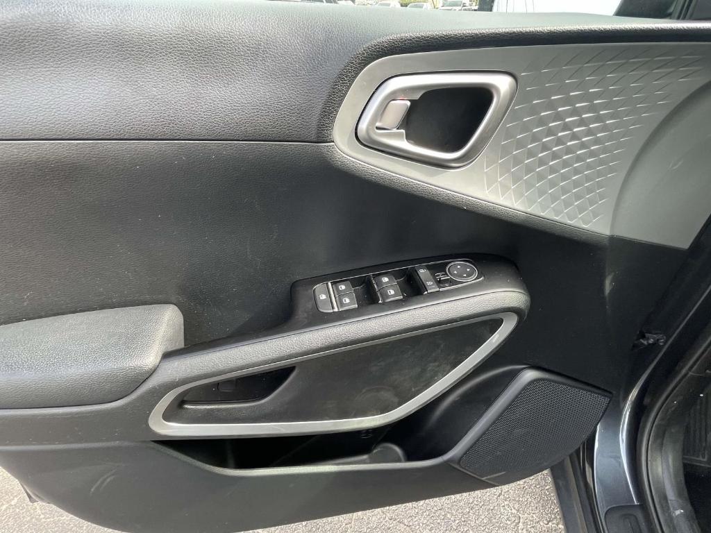 used 2024 Kia Soul car, priced at $16,627