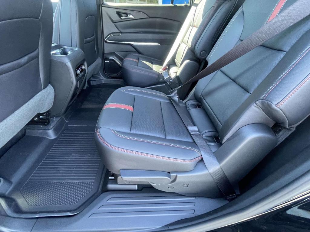 new 2026 Chevrolet Traverse car, priced at $55,791