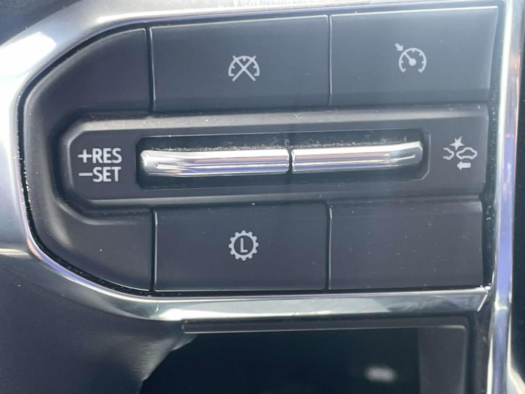 used 2025 GMC Yukon XL car, priced at $71,086