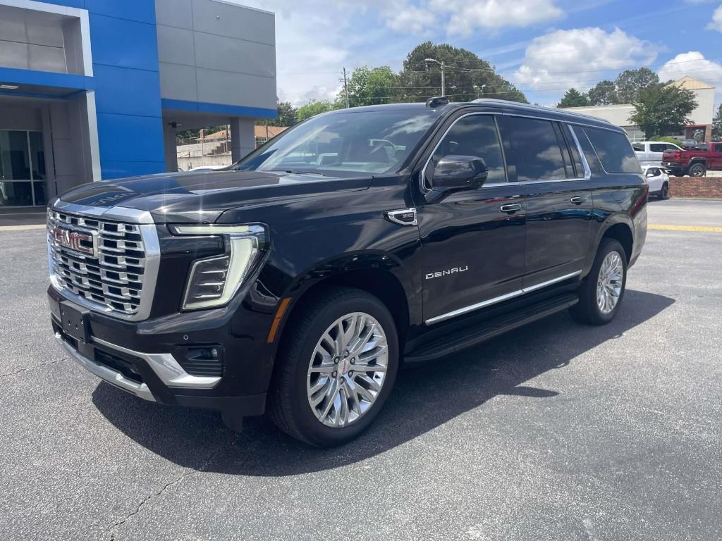 used 2025 GMC Yukon XL car, priced at $71,086