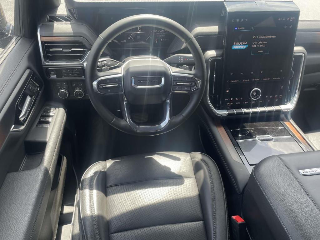 used 2025 GMC Yukon XL car, priced at $71,086