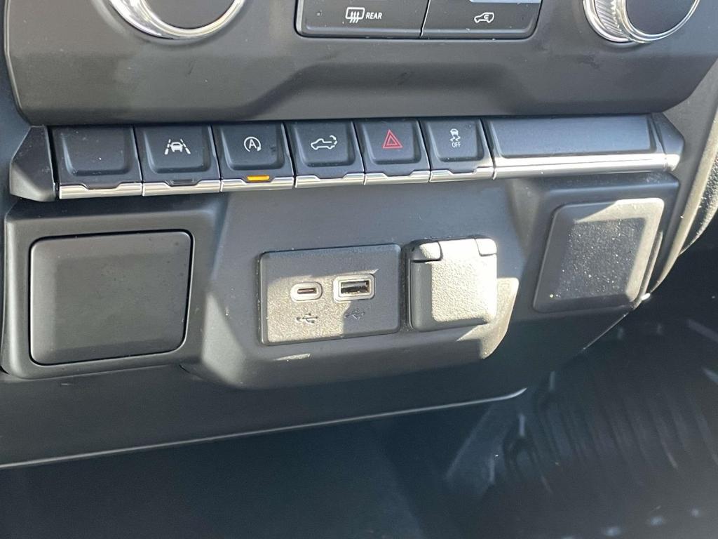 used 2023 GMC Sierra 1500 car, priced at $28,348