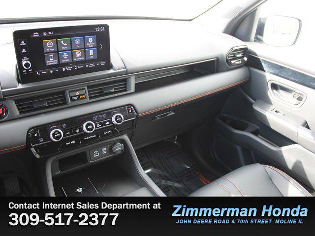 new 2025 Honda Pilot car, priced at $50,895