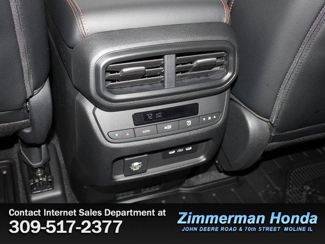 new 2025 Honda Pilot car, priced at $51,350