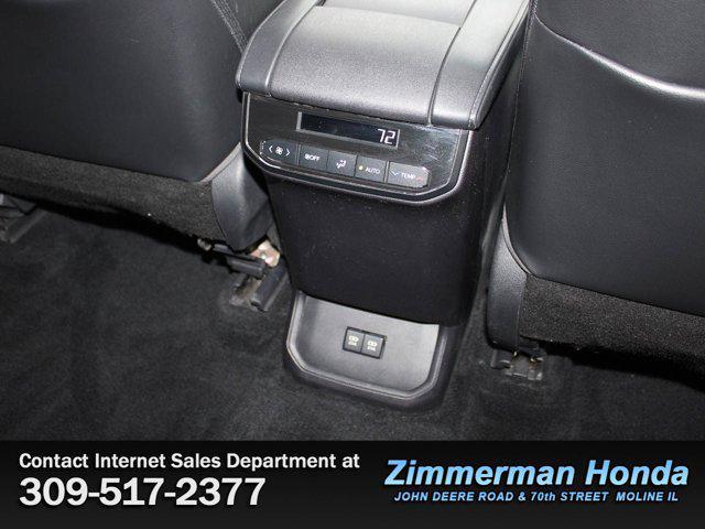 used 2020 Toyota Highlander car, priced at $25,891