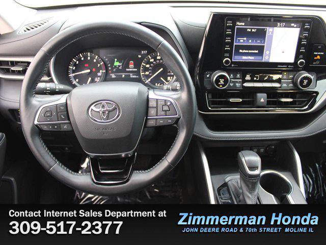 used 2020 Toyota Highlander car, priced at $25,891