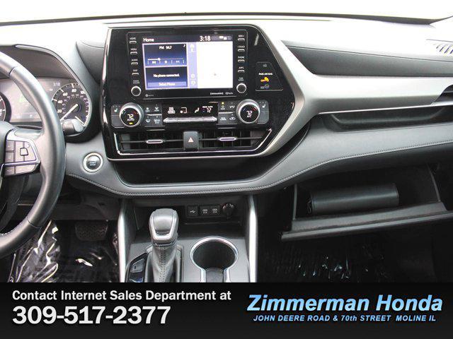 used 2020 Toyota Highlander car, priced at $25,891