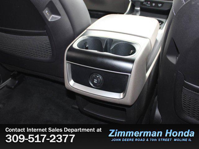used 2025 Kia Carnival car, priced at $32,372