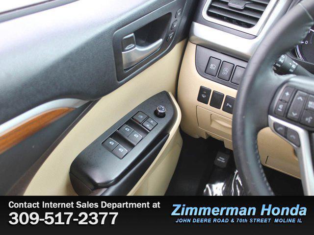 used 2018 Toyota Highlander car, priced at $23,991