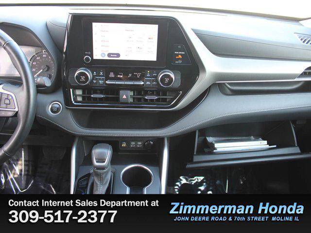 used 2024 Toyota Highlander car, priced at $37,991