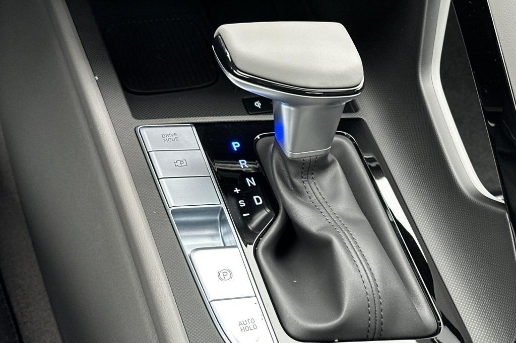 used 2025 Hyundai Elantra car, priced at $22,999