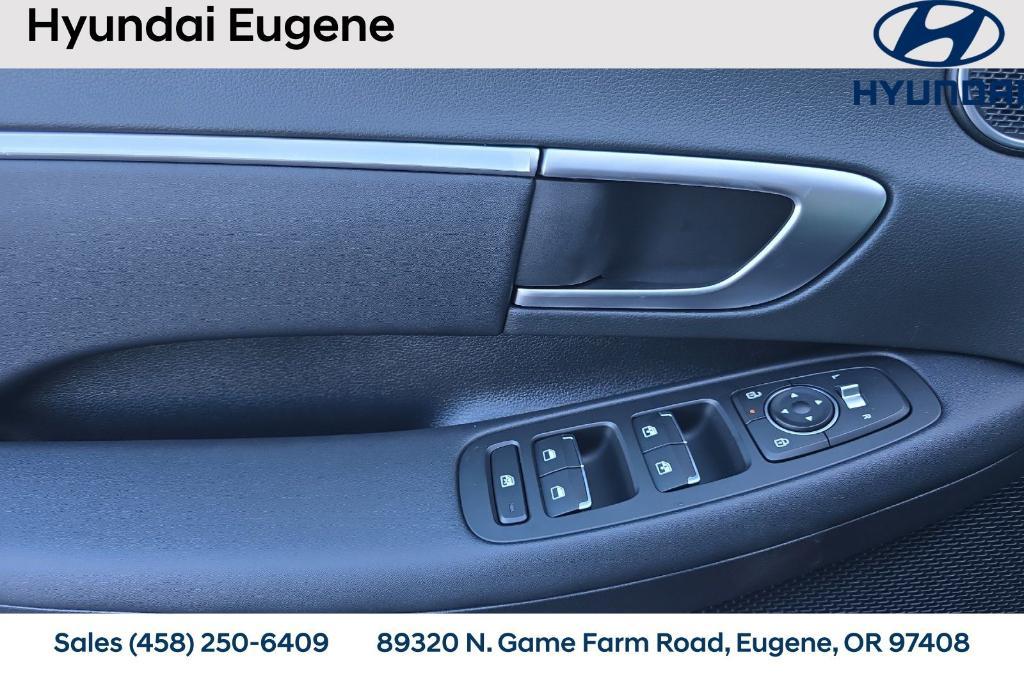 new 2025 Hyundai Sonata Hybrid car, priced at $29,278