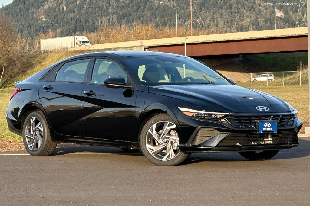 used 2025 Hyundai ELANTRA HEV car, priced at $27,999