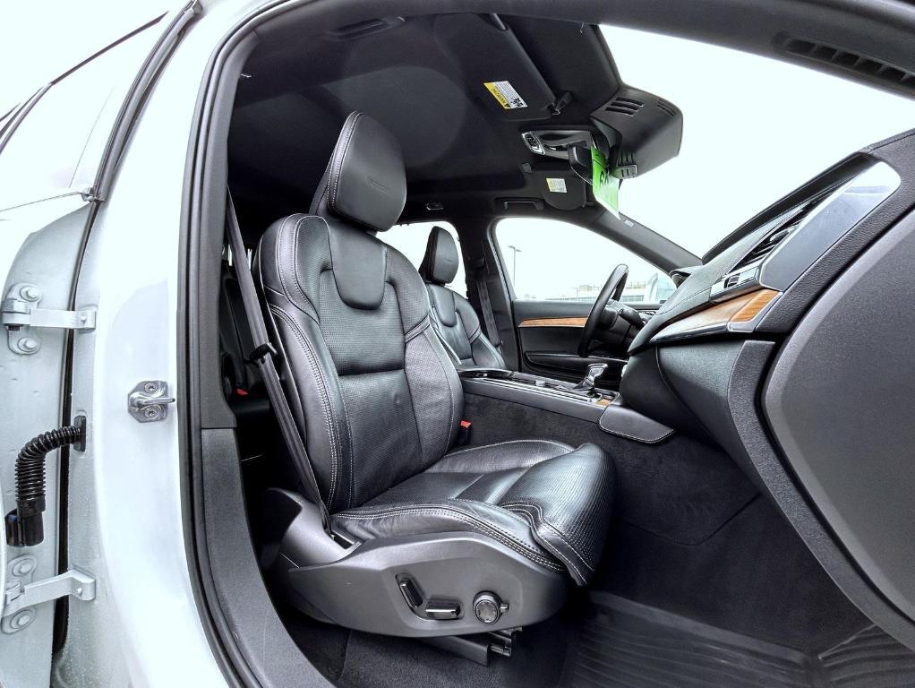 used 2019 Volvo XC90 car, priced at $20,548