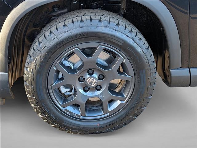 new 2025 Honda Pilot car, priced at $51,200