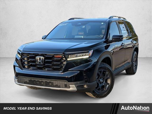 new 2025 Honda Pilot car, priced at $49,700