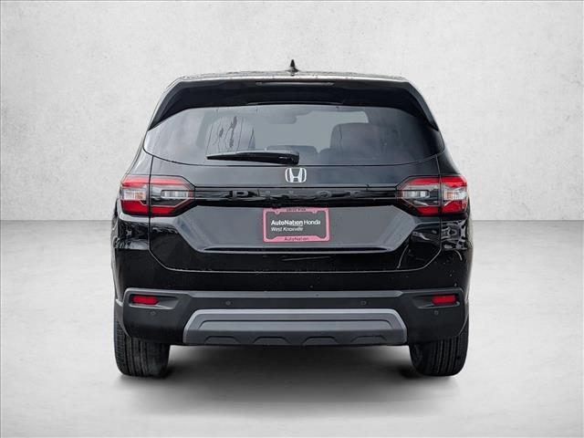 new 2025 Honda Pilot car, priced at $44,995