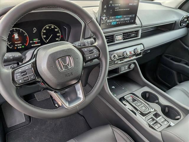 new 2025 Honda Pilot car, priced at $45,450