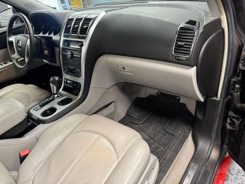 used 2009 GMC Acadia car, priced at $6,550