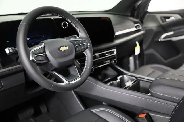 new 2026 Chevrolet Traverse car, priced at $44,092
