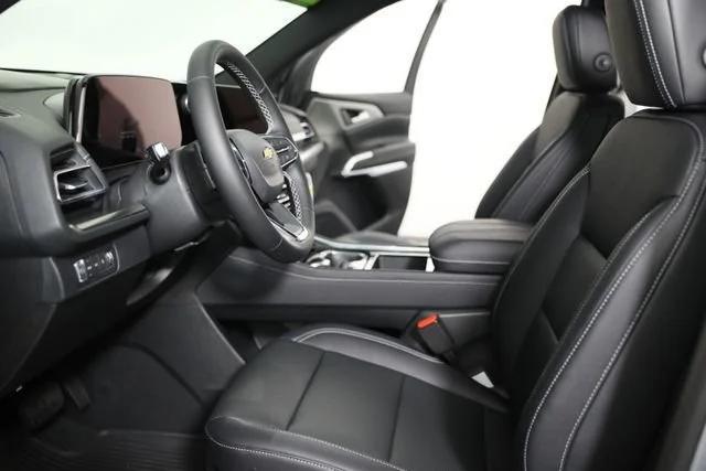 new 2026 Chevrolet Traverse car, priced at $44,092